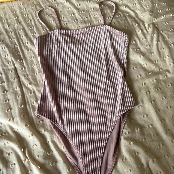 Forever 21 Tops - Pink Velvet Bodysuit